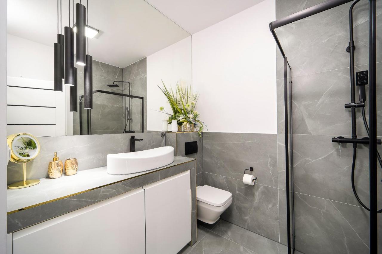 In&Cognito Apartament Zielona Gora  Ngoại thất bức ảnh