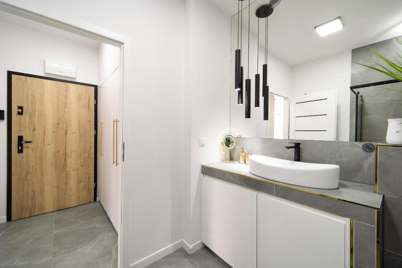 In&Cognito Apartament Zielona Gora  Ngoại thất bức ảnh
